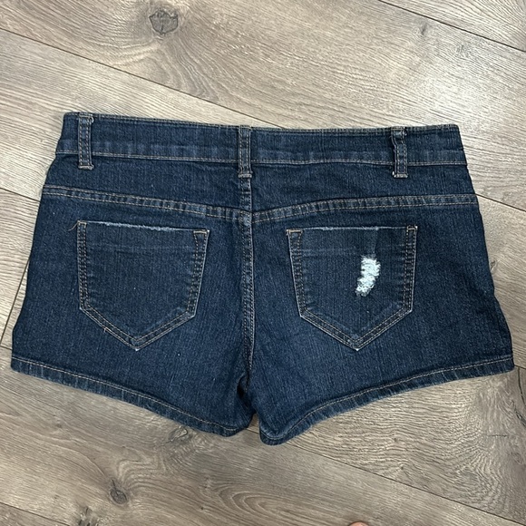 Short Jean Shorts - Picture 2 of 2